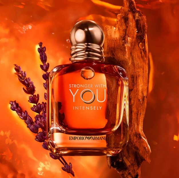 Giorgio Armani Stronger with You Intensely